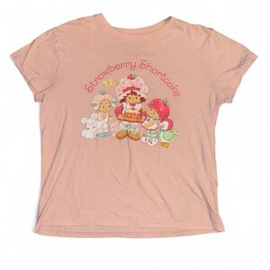 Strawberry Shortcake women’s pink graphic tee - Size M